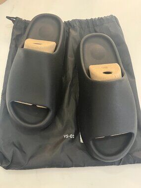 YS-01 Black Slides Size 12 New with tags